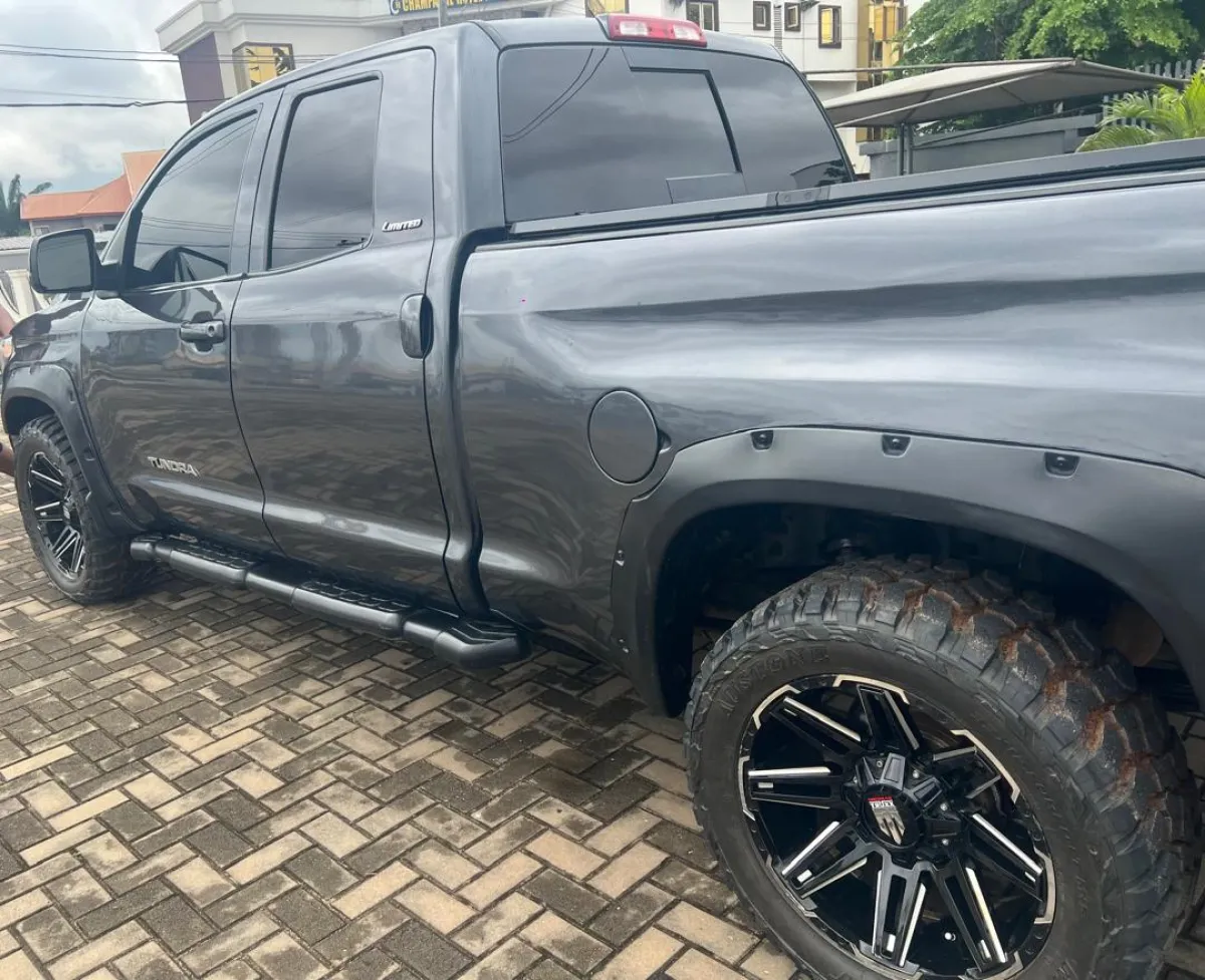 Toyota tundra - Image 5