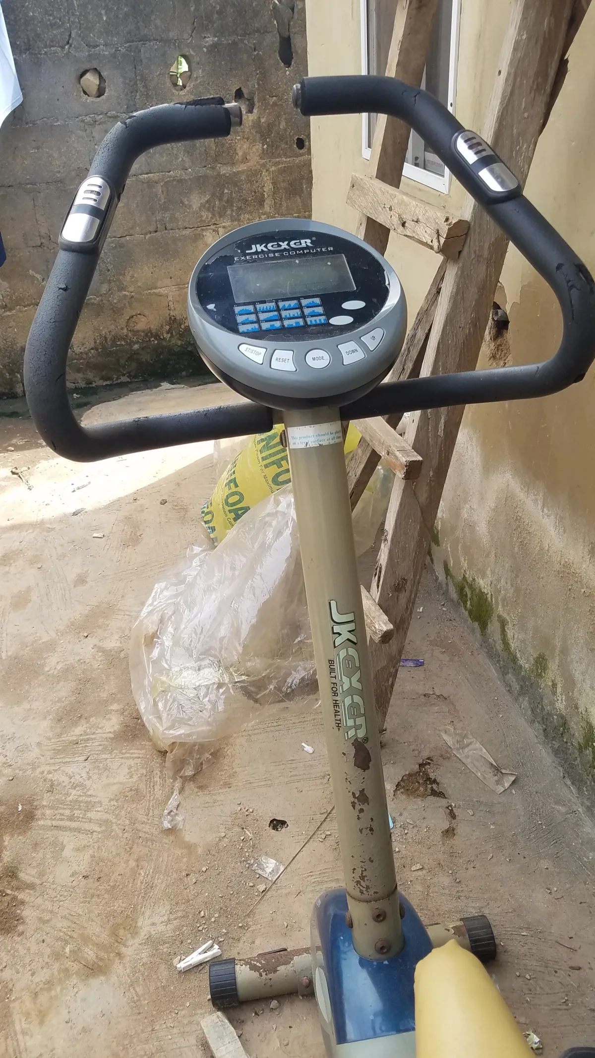 Jkexer Exercise bike - Image 1