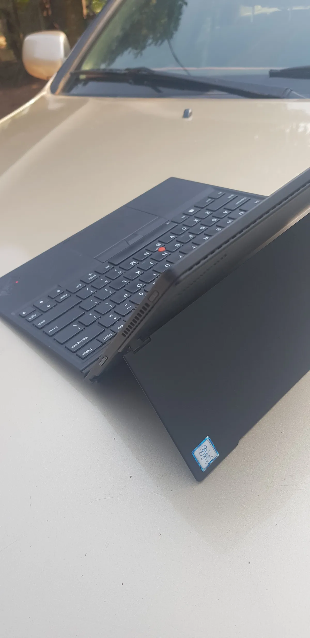 Lenovo ThinkPad X1 carbon convertible - Image 1