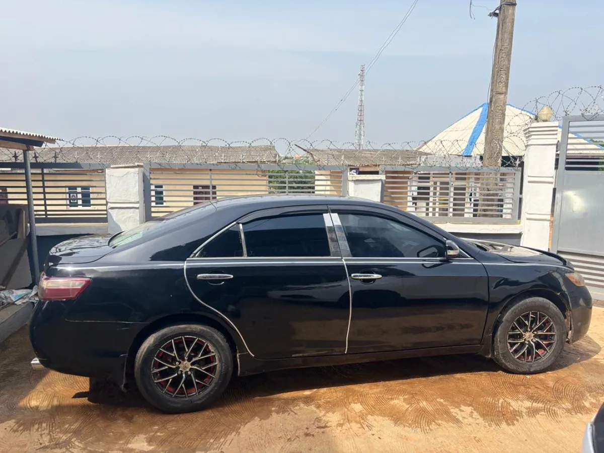 Toyota Camry 2007 - Image 3