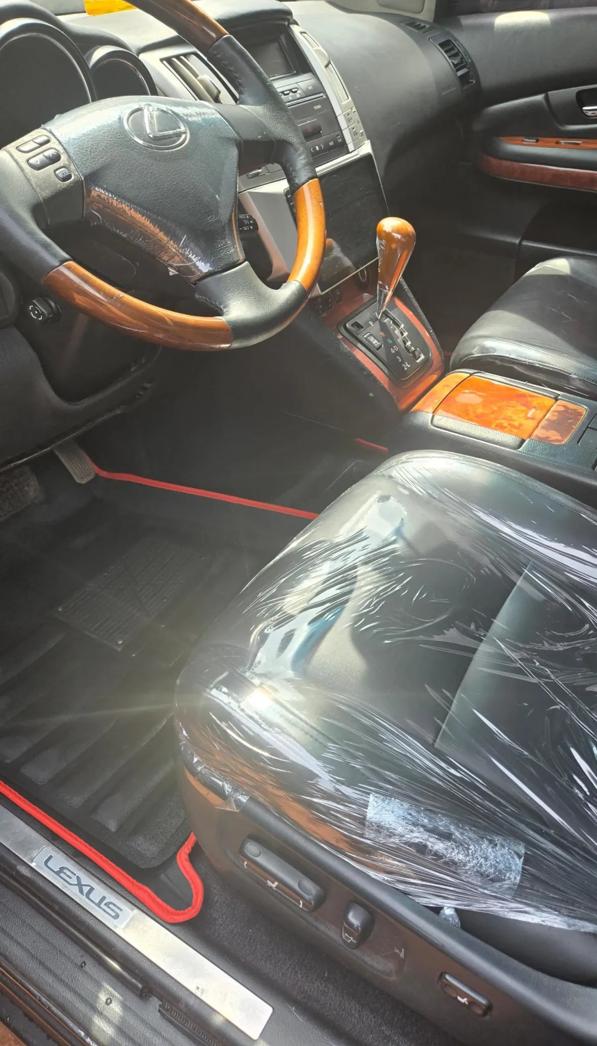 Lexus rx330 - Image 3