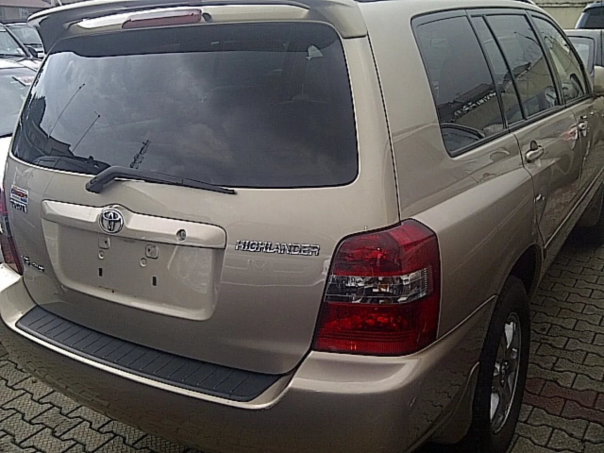 Toyota Highlander 2005 Limited - Image 2