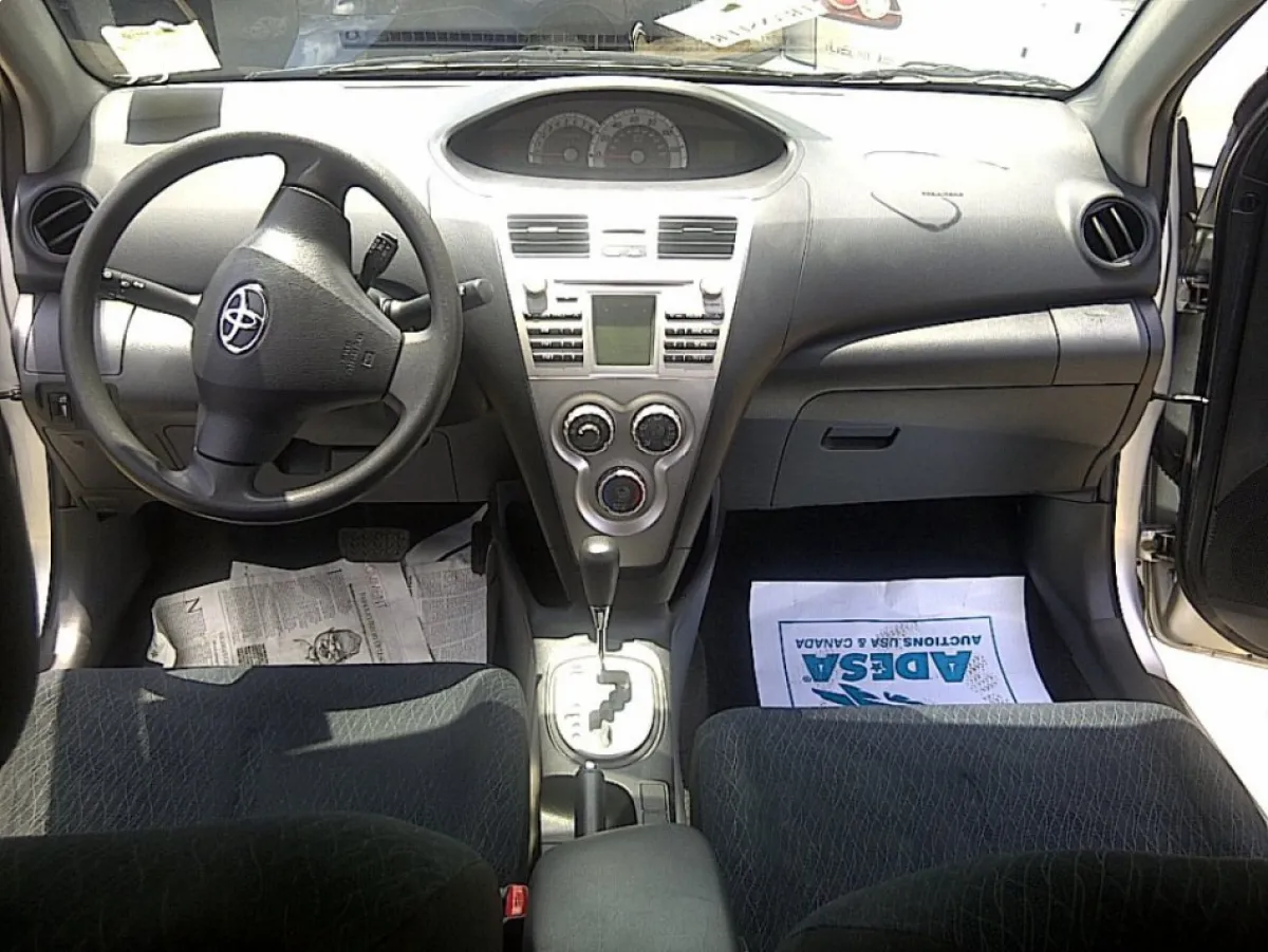 Sparkling Tokunbo 2007 Toyota Yaris - Image 5