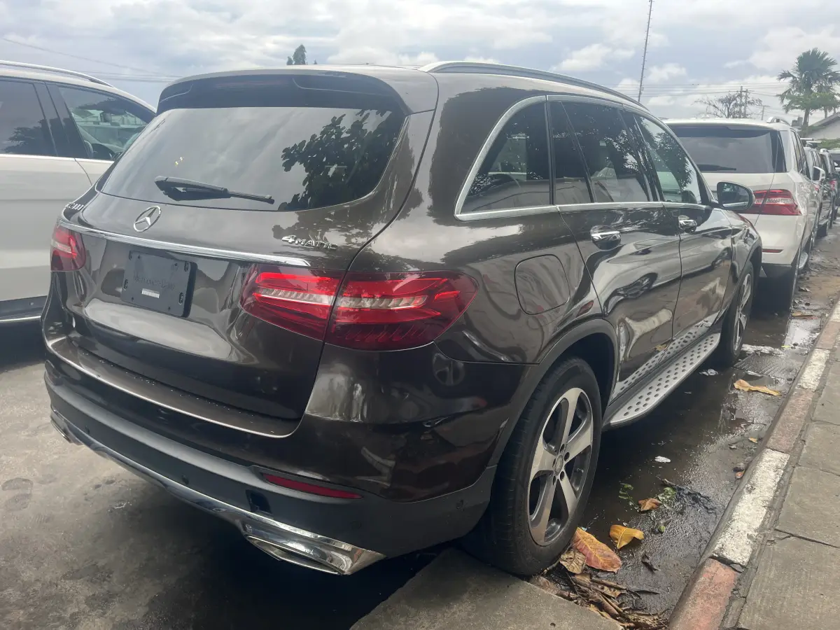 Foreign Used 2017 Mercedes Benz Glc300 - Image 6