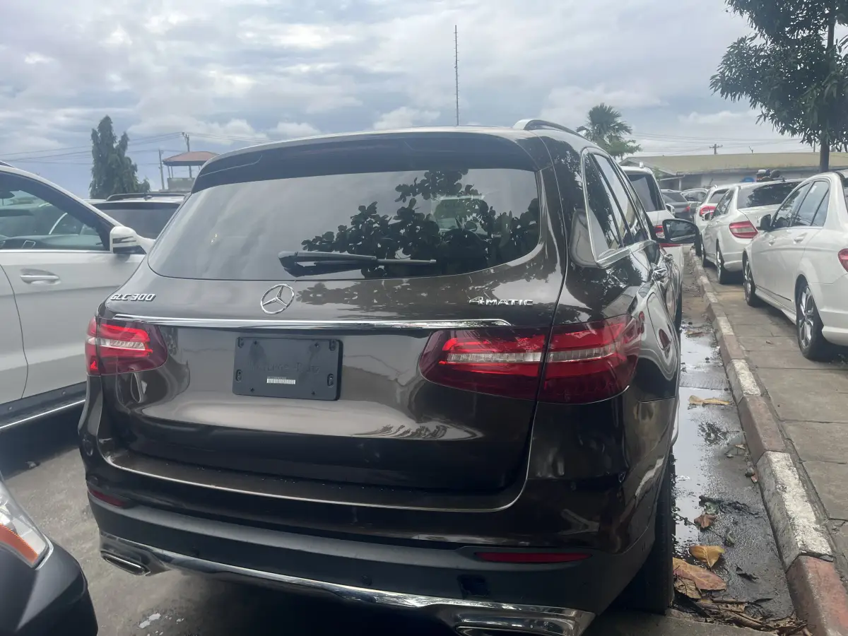 Foreign Used 2017 Mercedes Benz Glc300 - Image 7