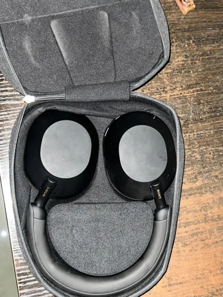 Sony headphones 1000xm5