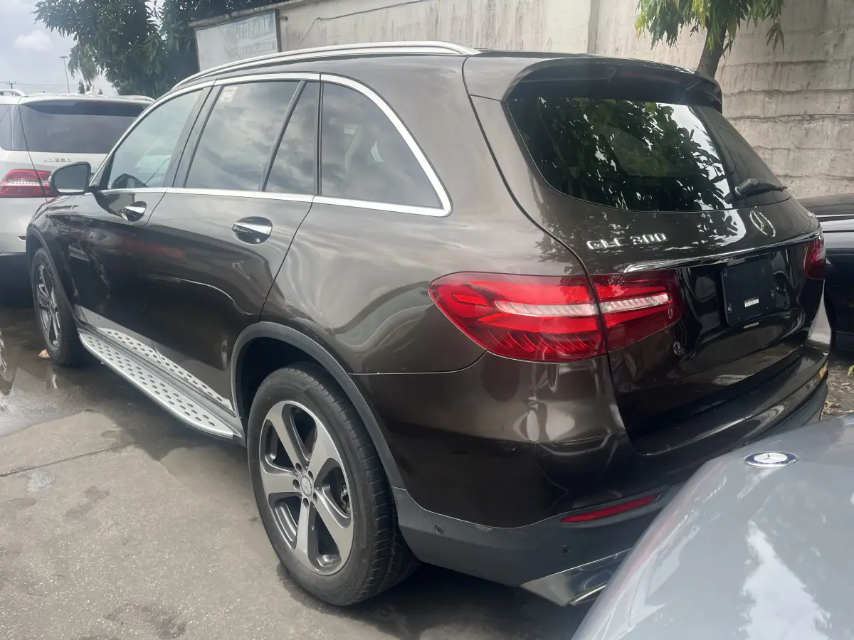 Foreign Used 2017 Mercedes Benz Glc300 - Image 8