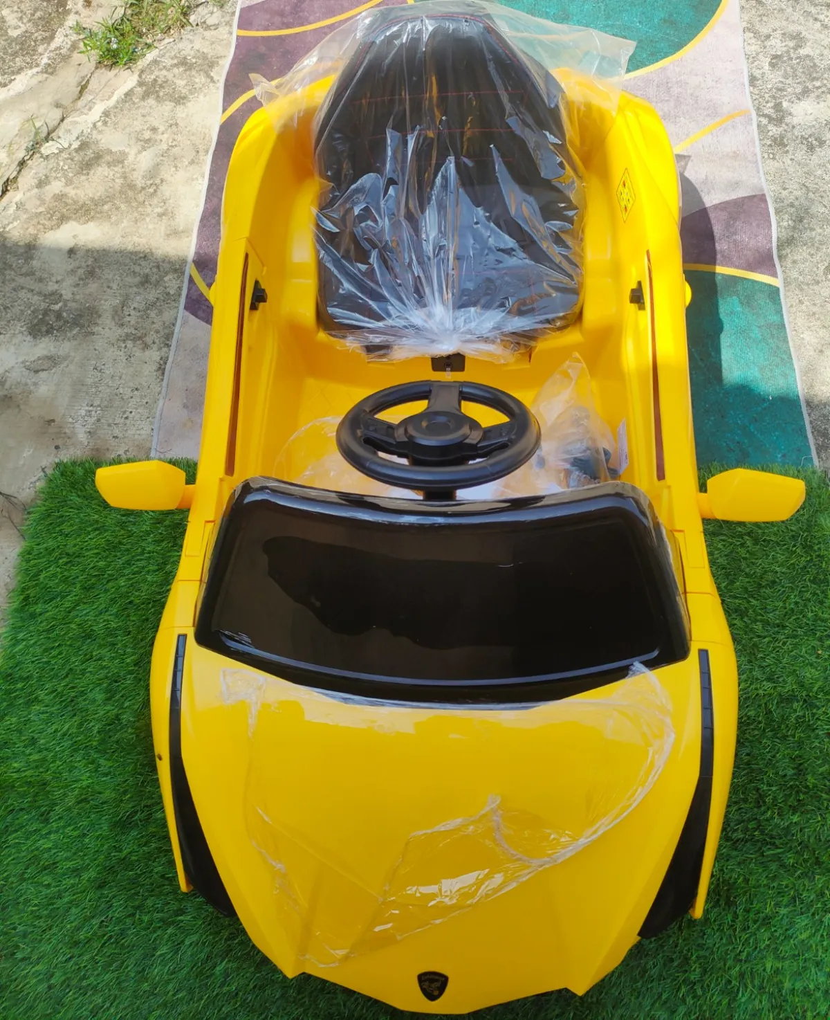 Kids Lamborghini toy car - Image 3