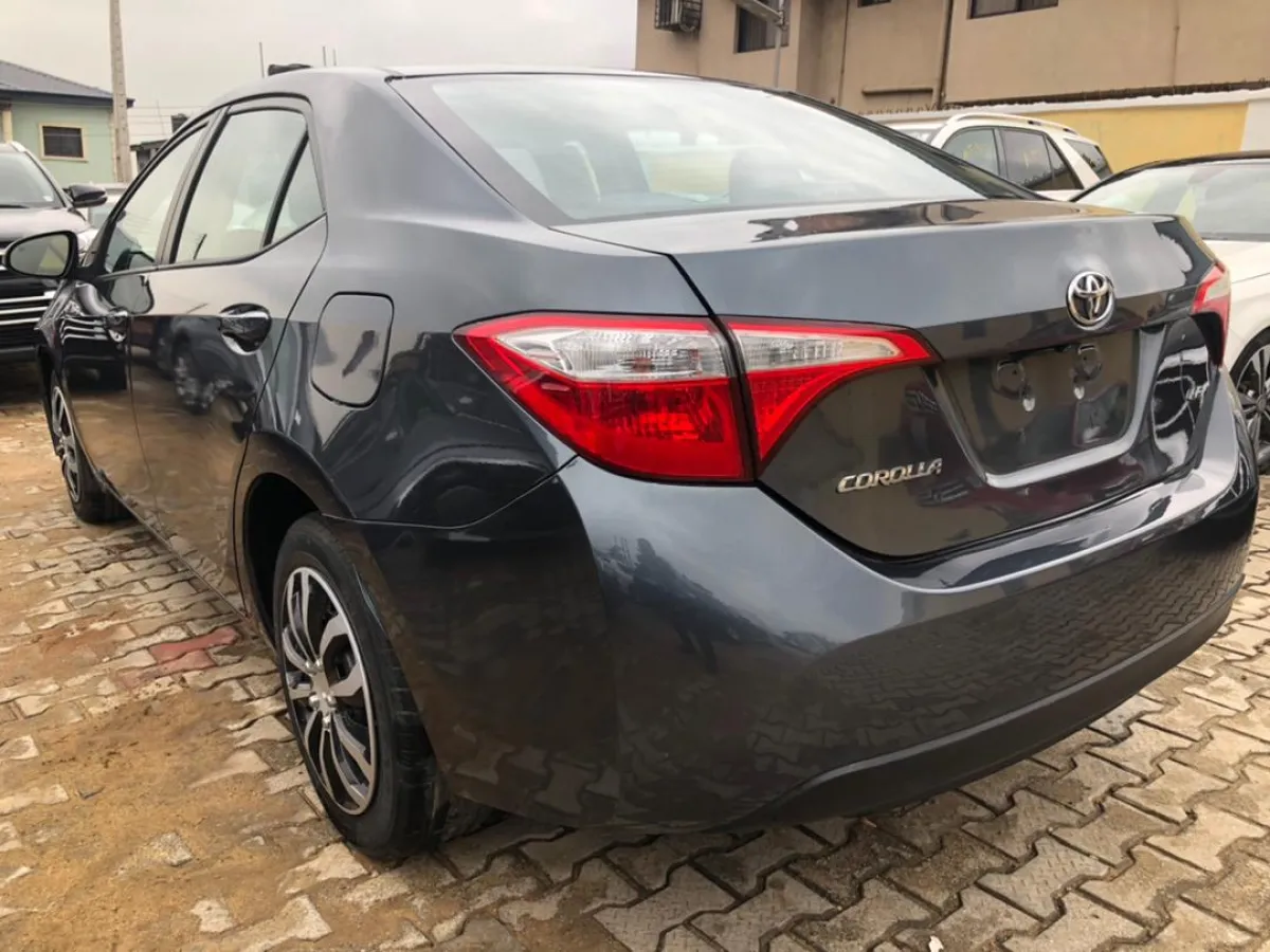 Clean Tokunbo Toyota Corolla Sport - Image 2