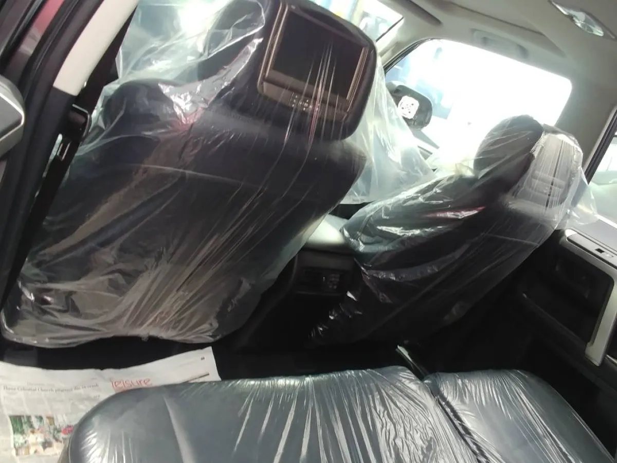 Full Limited Trim 2012 Toyota 4runner. 3 Seater - Image 2