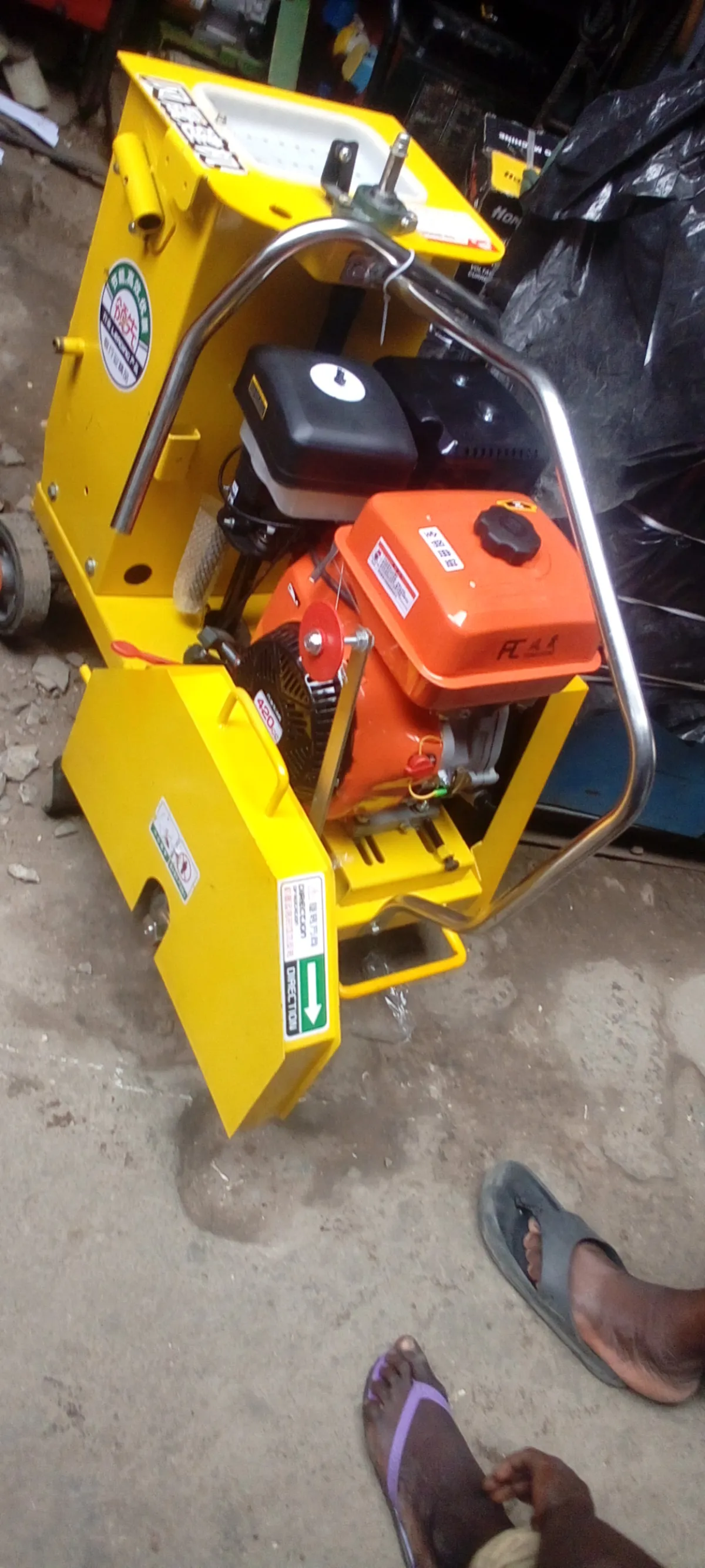 Artifact cutting machine - Image 3