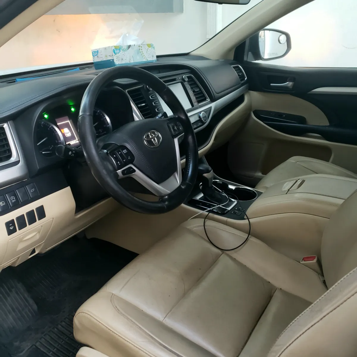 2019 Toyota Highlander XLE - Image 9