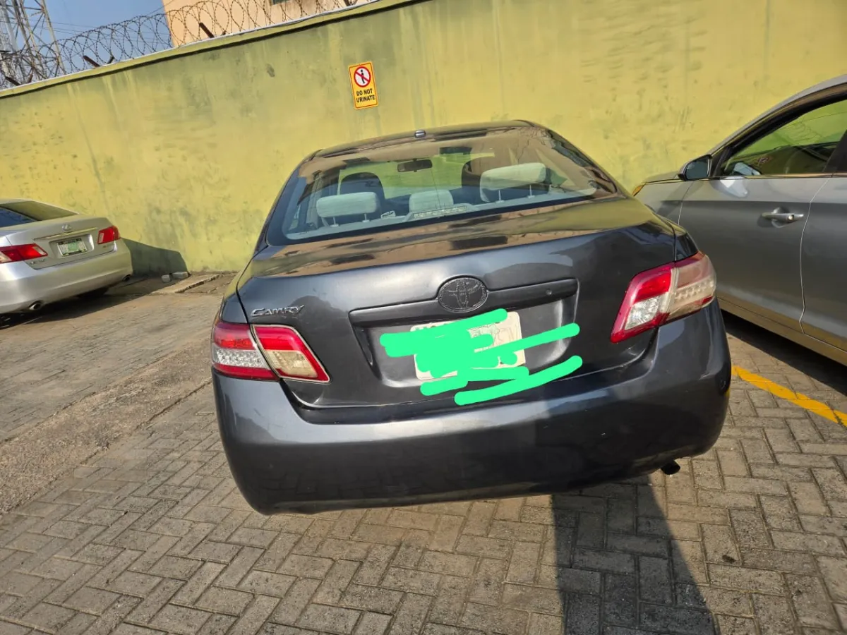 Toyota Camry 2010 for Sale at 6. 5 Million - Image 2