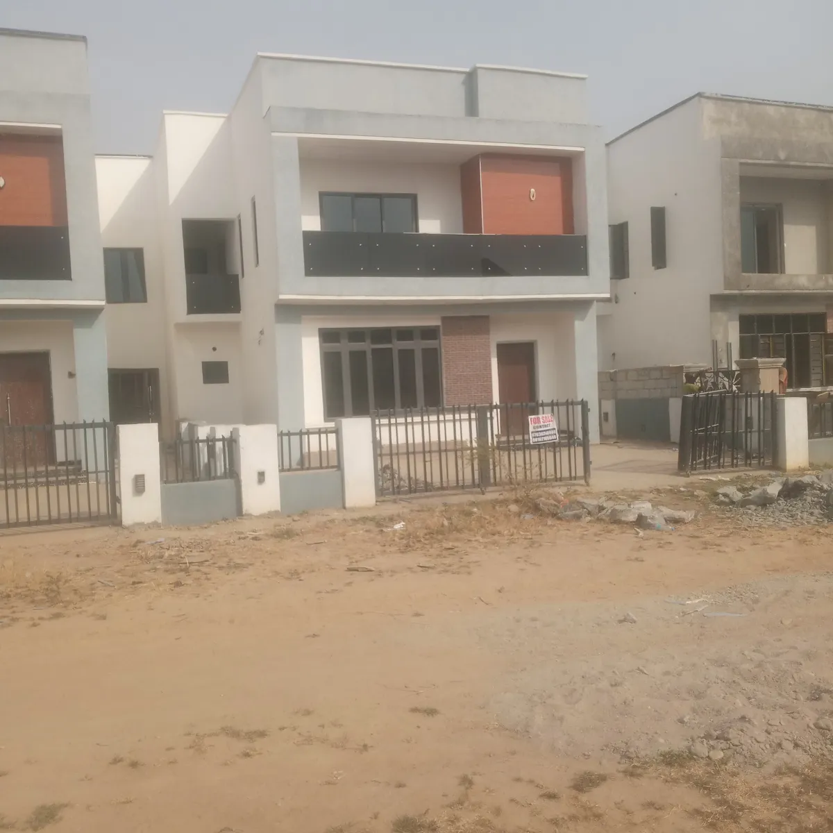 Land 180sqm - Image 2