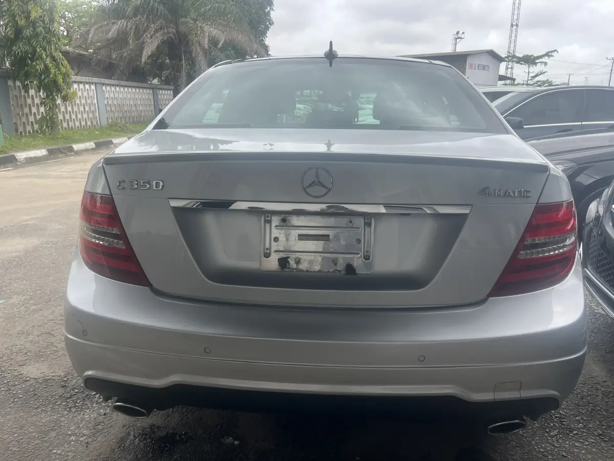 Foreign Used 2012 Mercedes Benz C350 panoramic roof - Image 8