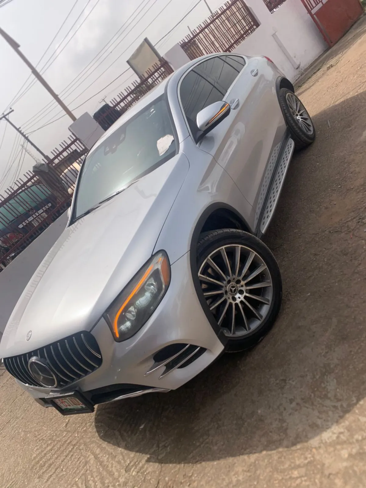 Mercedes Benz GLC300 2017 Coupe 4matic full Option - Image 2