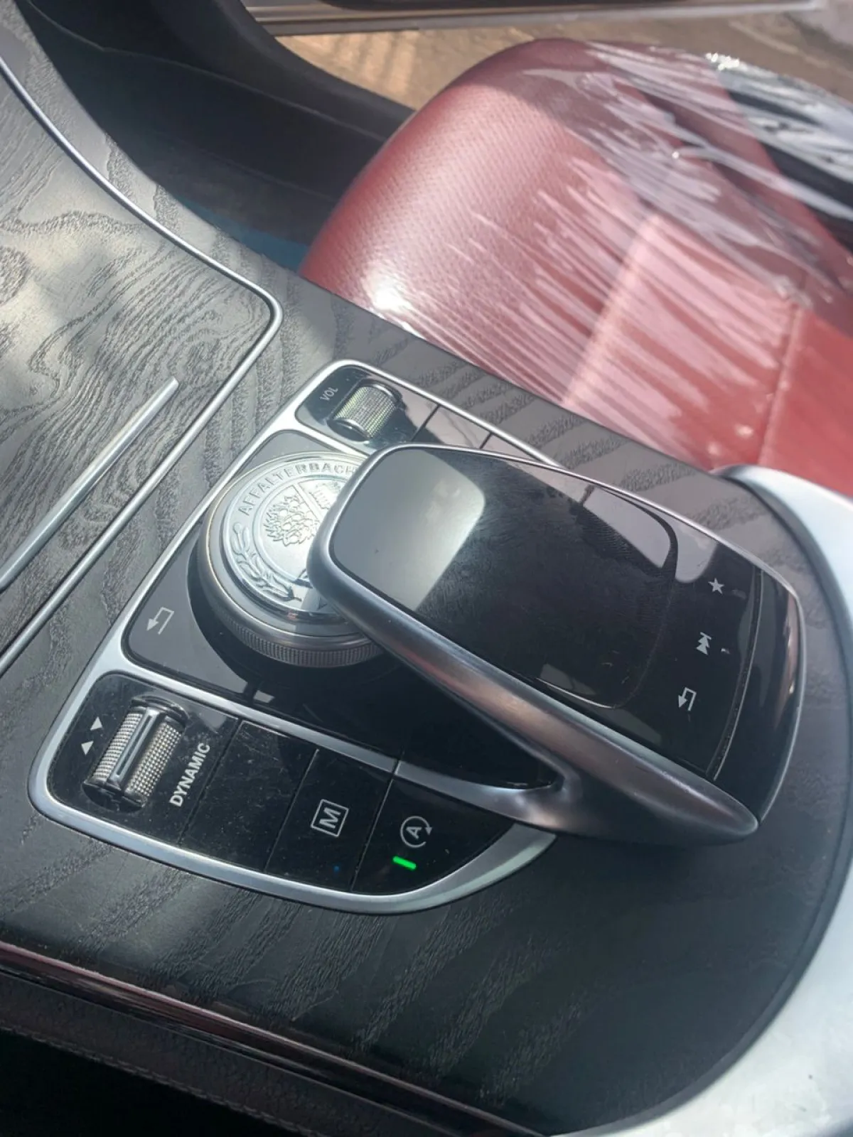 Mercedes Benz GLC300 2017 Coupe 4matic full Option - Image 9