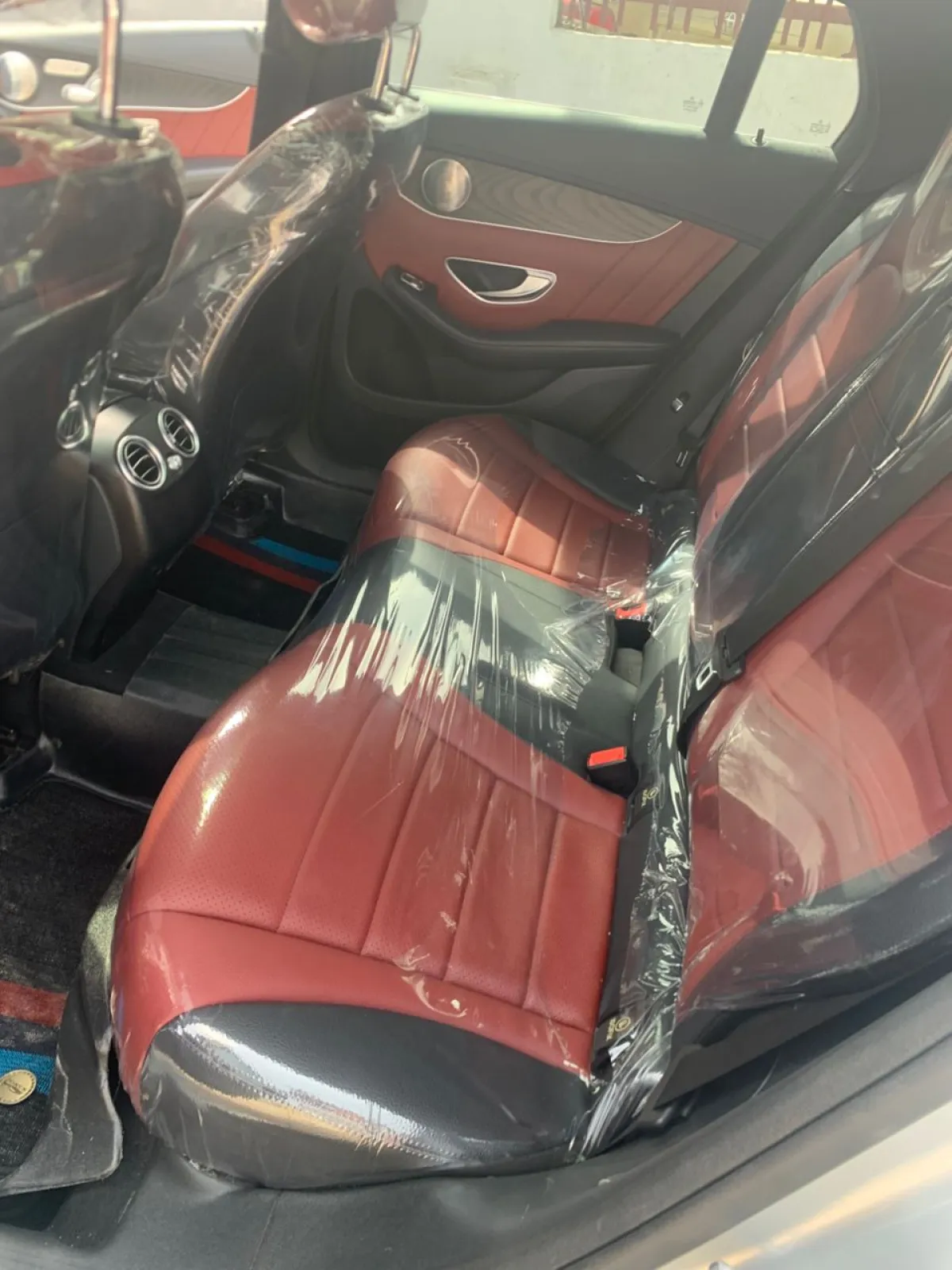 Mercedes Benz GLC300 2017 Coupe 4matic full Option - Image 12