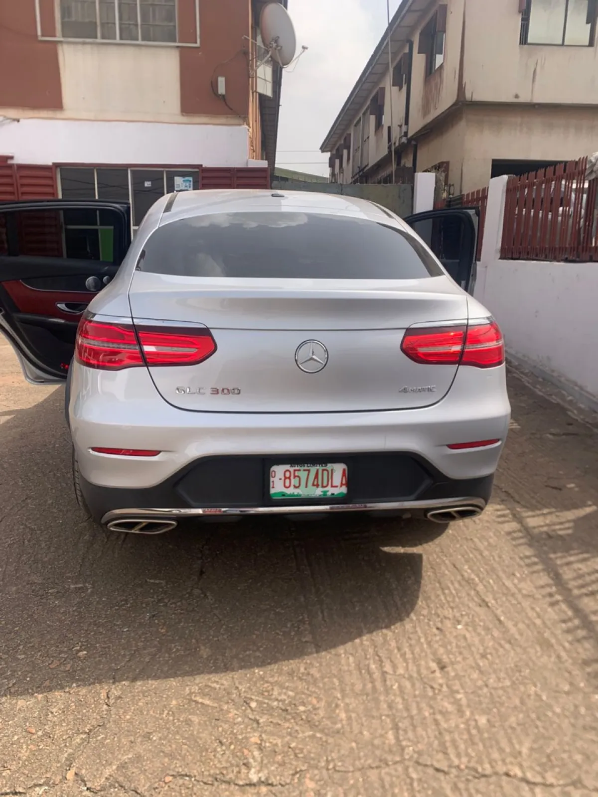 Mercedes Benz GLC300 2017 Coupe 4matic full Option - Image 15