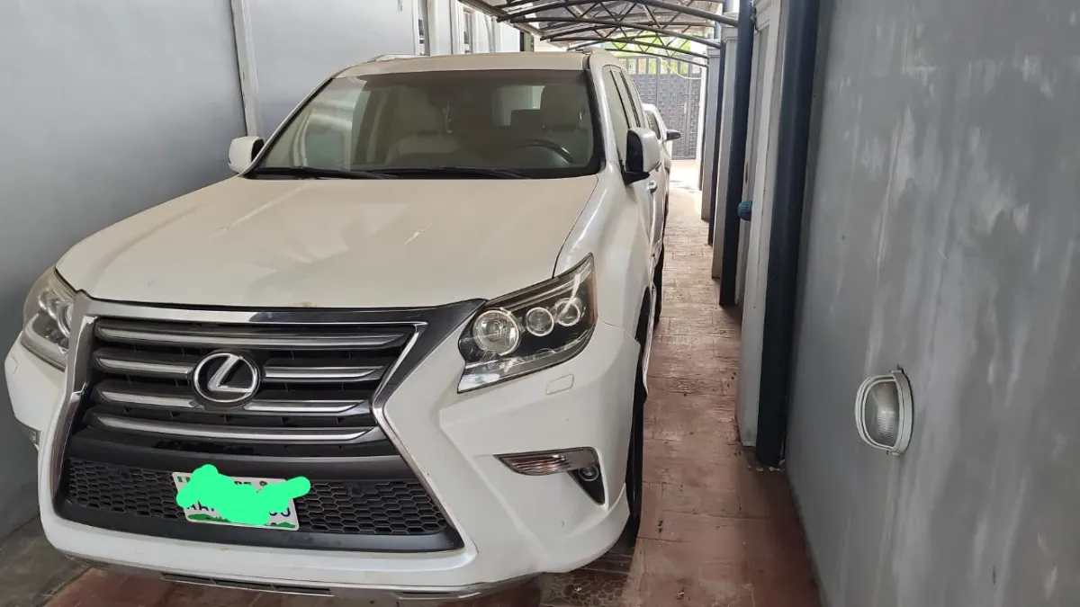 Lexus GX 460 2016 - Image 1