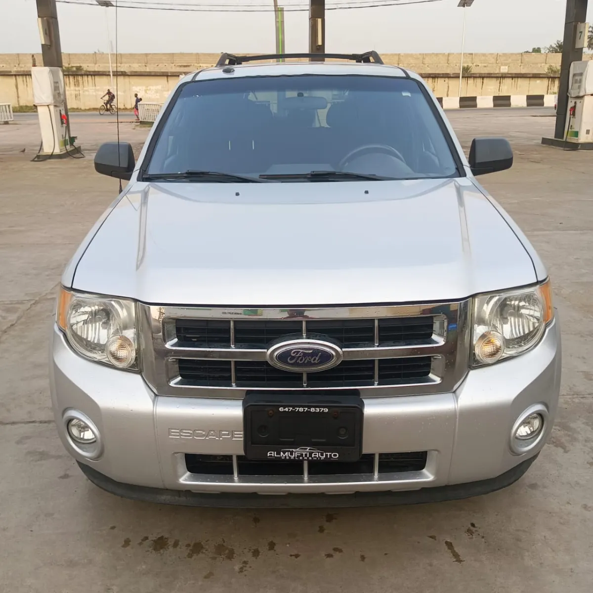 Ford Escape car - Image 1