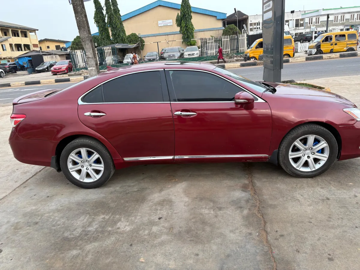 Es350 2011 model for sale - Image 7