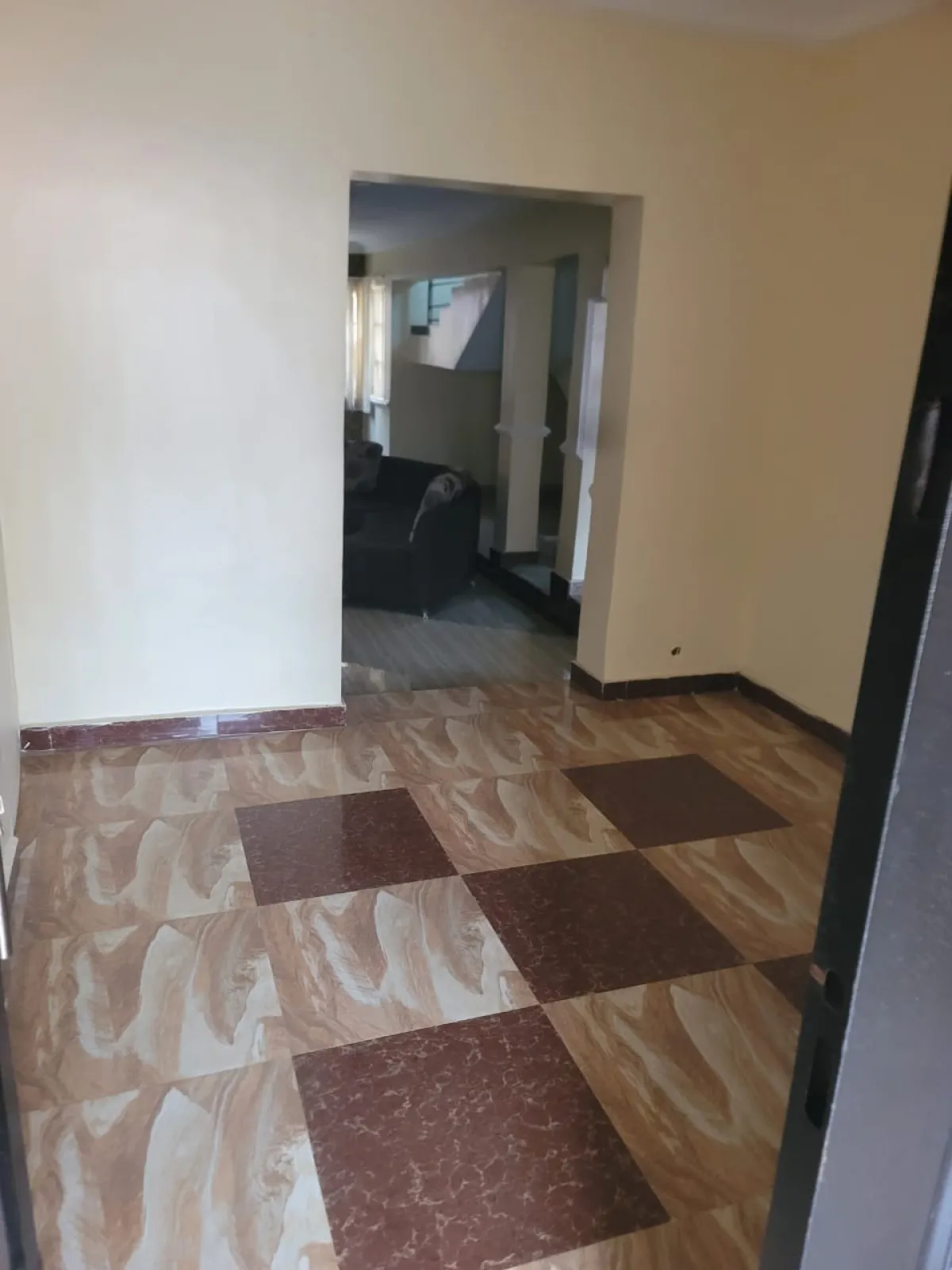 House and property for sale. - Image 1