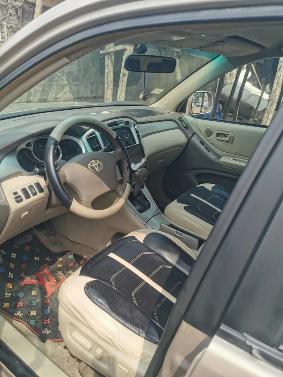 Toyota Highlander 05 - Image 2