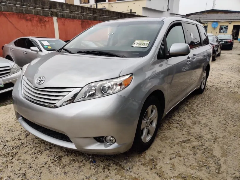 Foreign Used 2015 Sienna Full Options