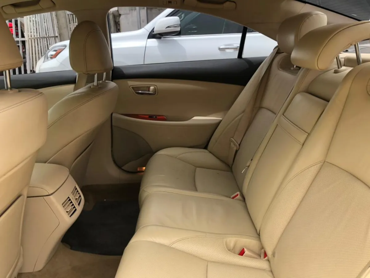 Lexus Es350 2010 Black - Image 4