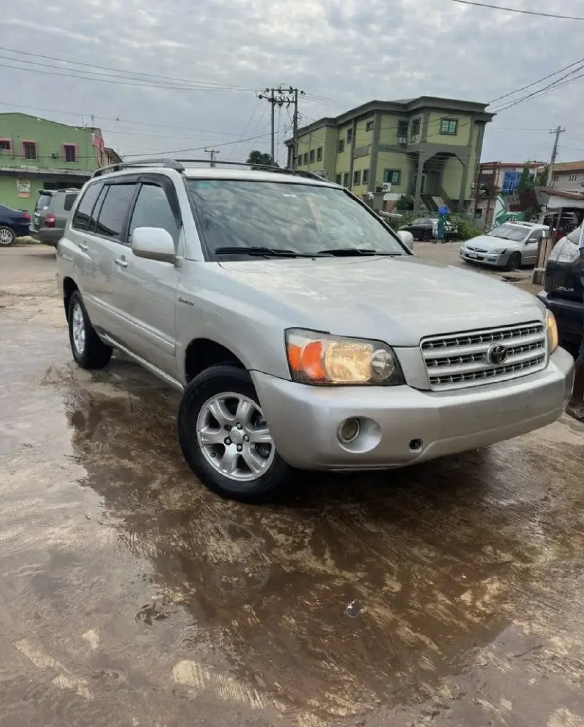 Toyota Highlander - Image 1