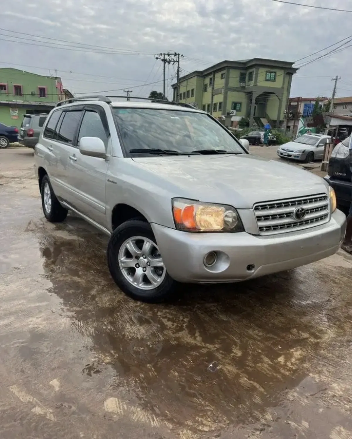 Toyota Highlander - Image 2