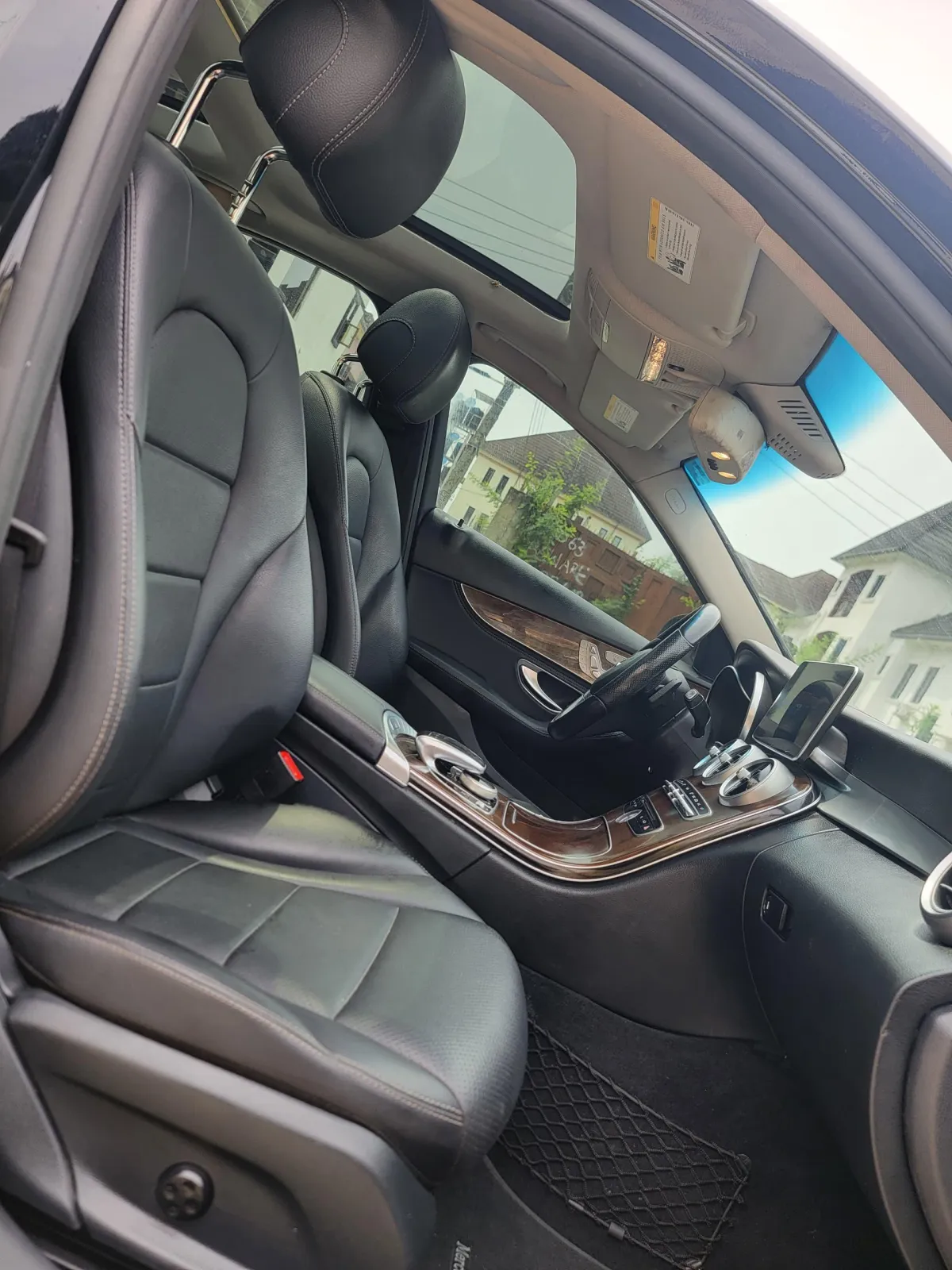 Mercedes Benz C300 2016 Fullest Option 4matic - Image 4