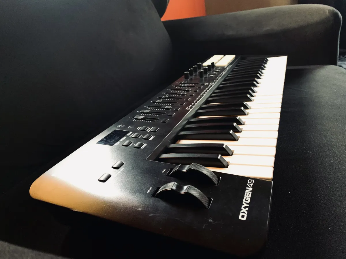 M Audio oxygen 49 - Image 2