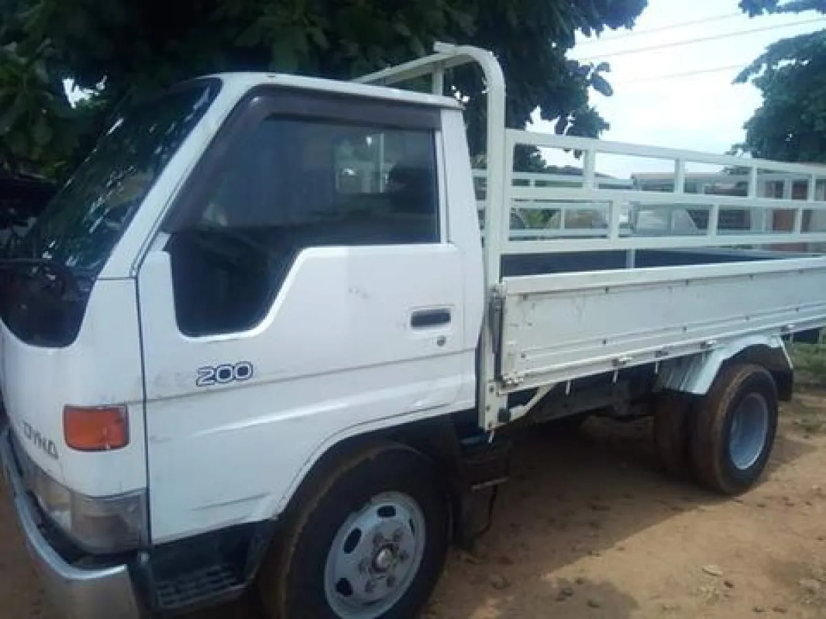 Clean Toyota - Image 2