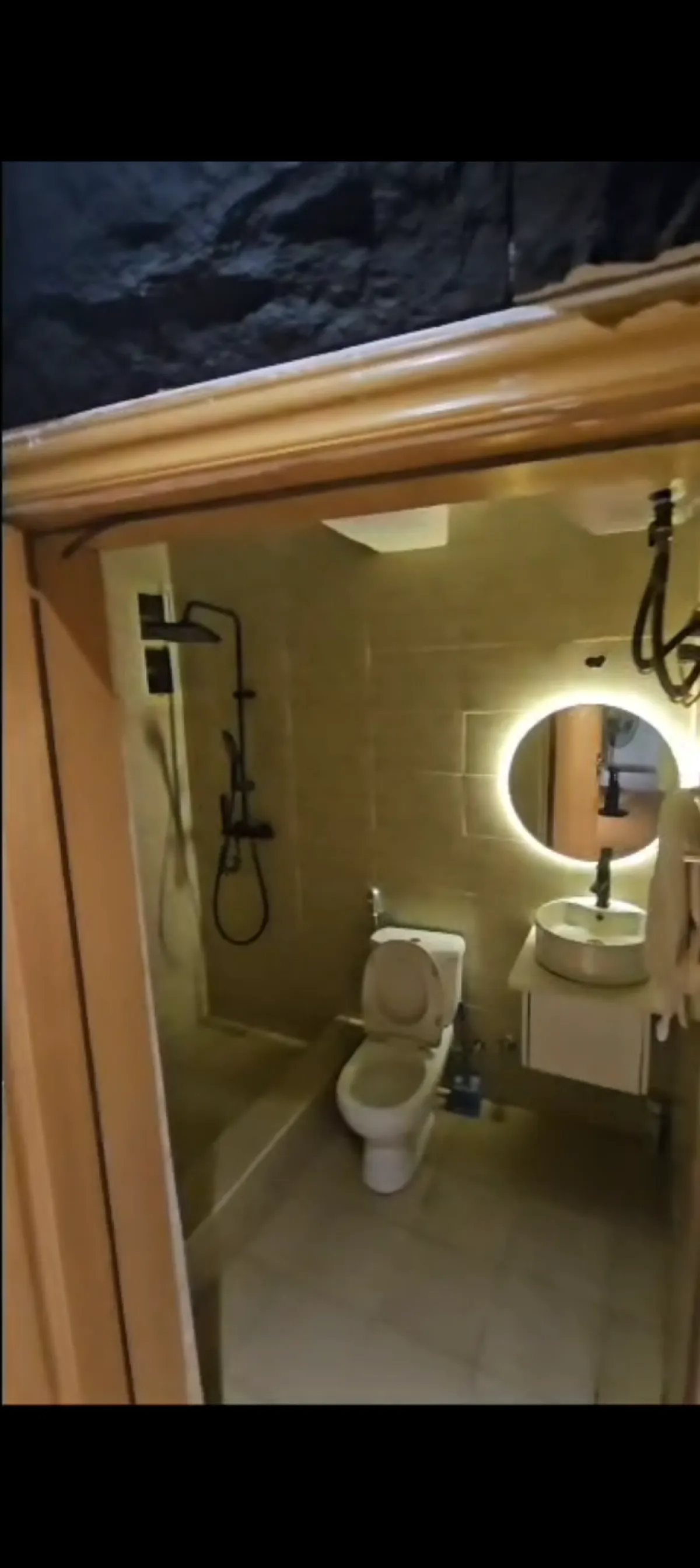 2 Bedroom Cozy Short-let Apt Available to move-in immediately today - Image 3