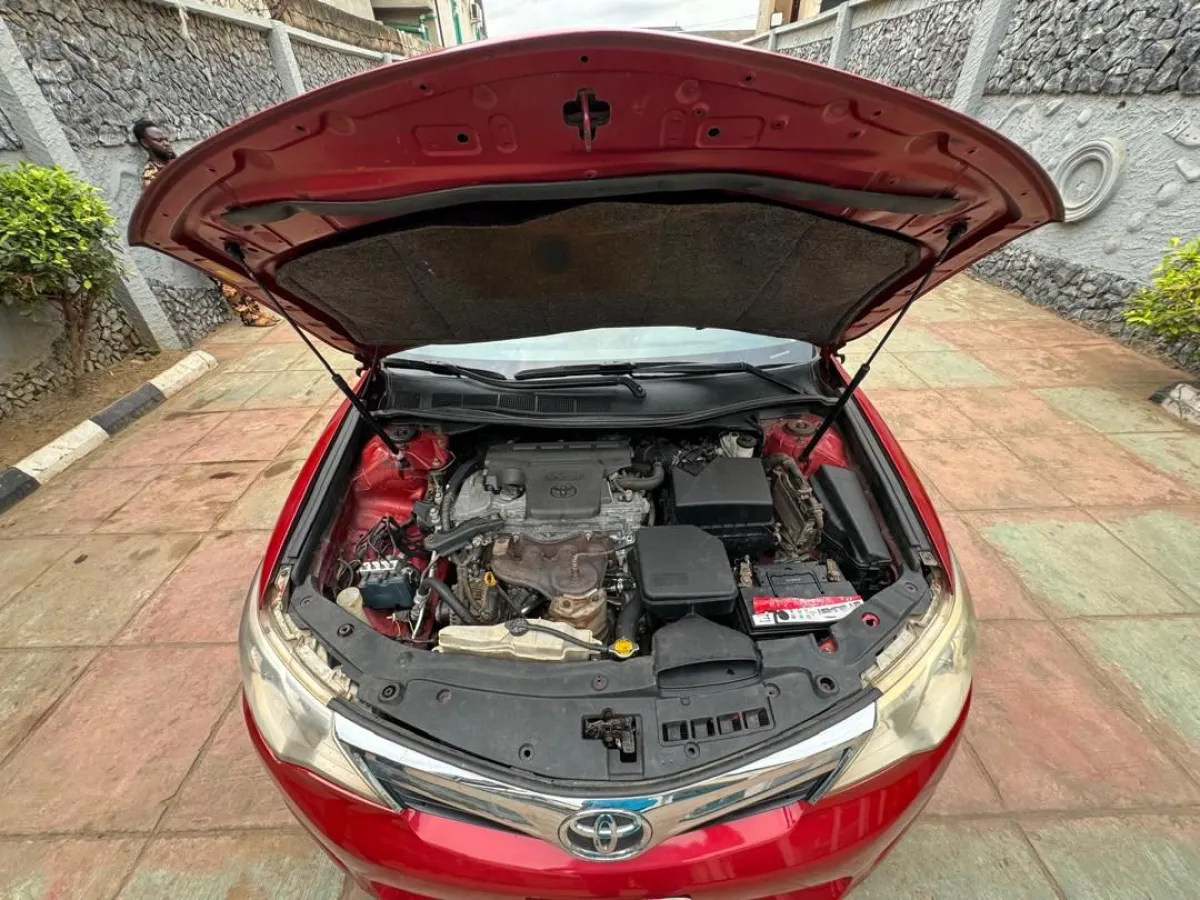 Toyota Camry LE 2014 - Image 6