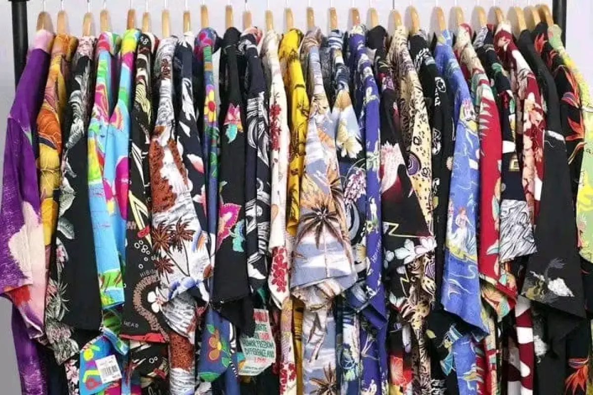 Beautiful Vintage piece - Image 1