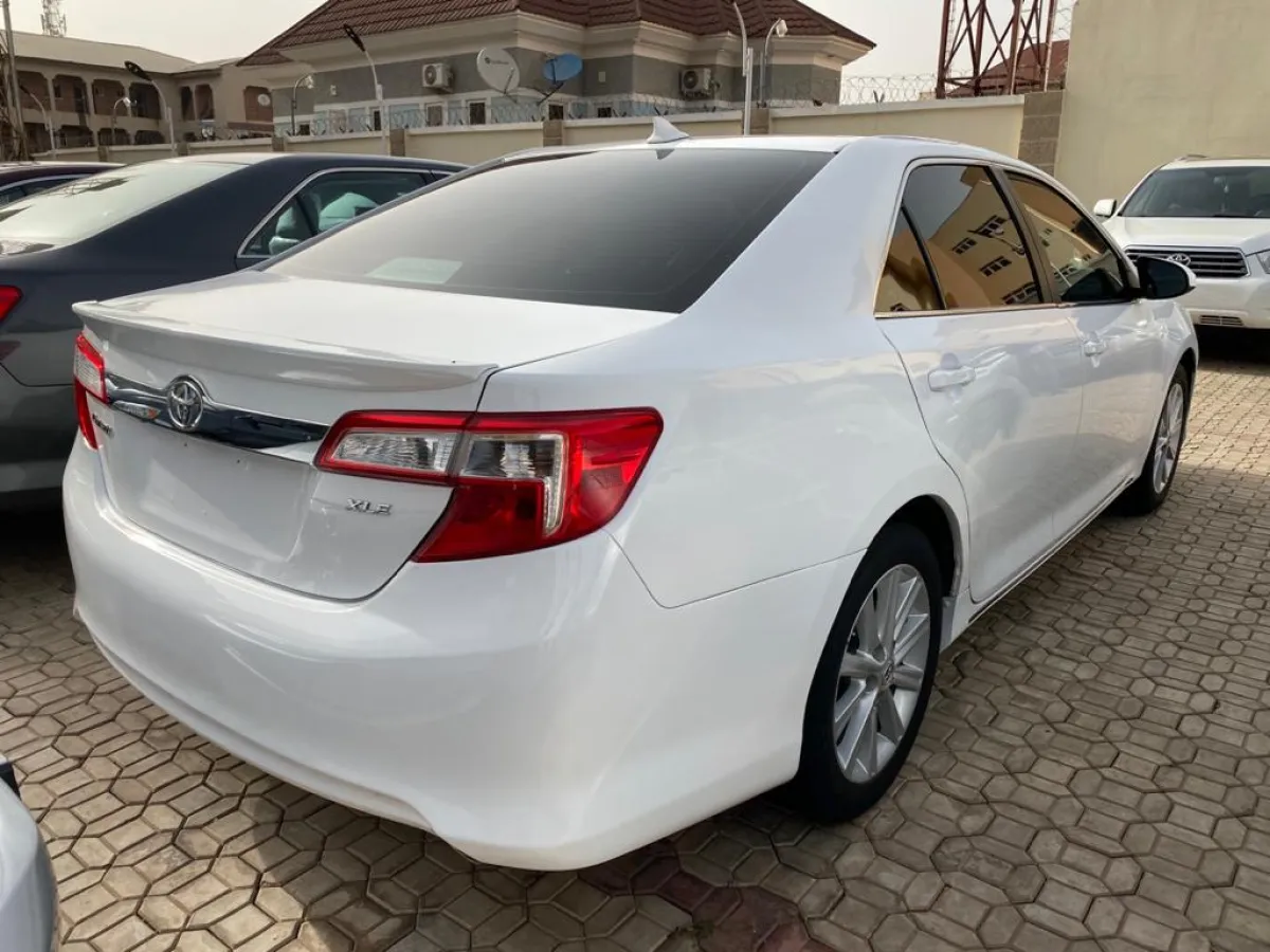 Toyota Camry xle 2013 model - Image 1