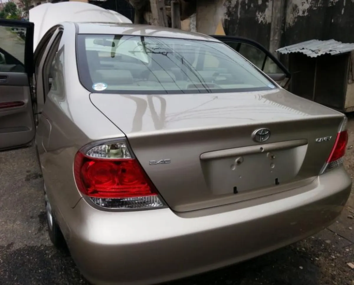 Tokunbo 2005 Toyota Camry Big Daddy - Image 2