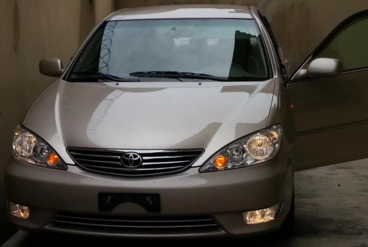Tokunbo 2005 Toyota Camry Big Daddy - Image 3