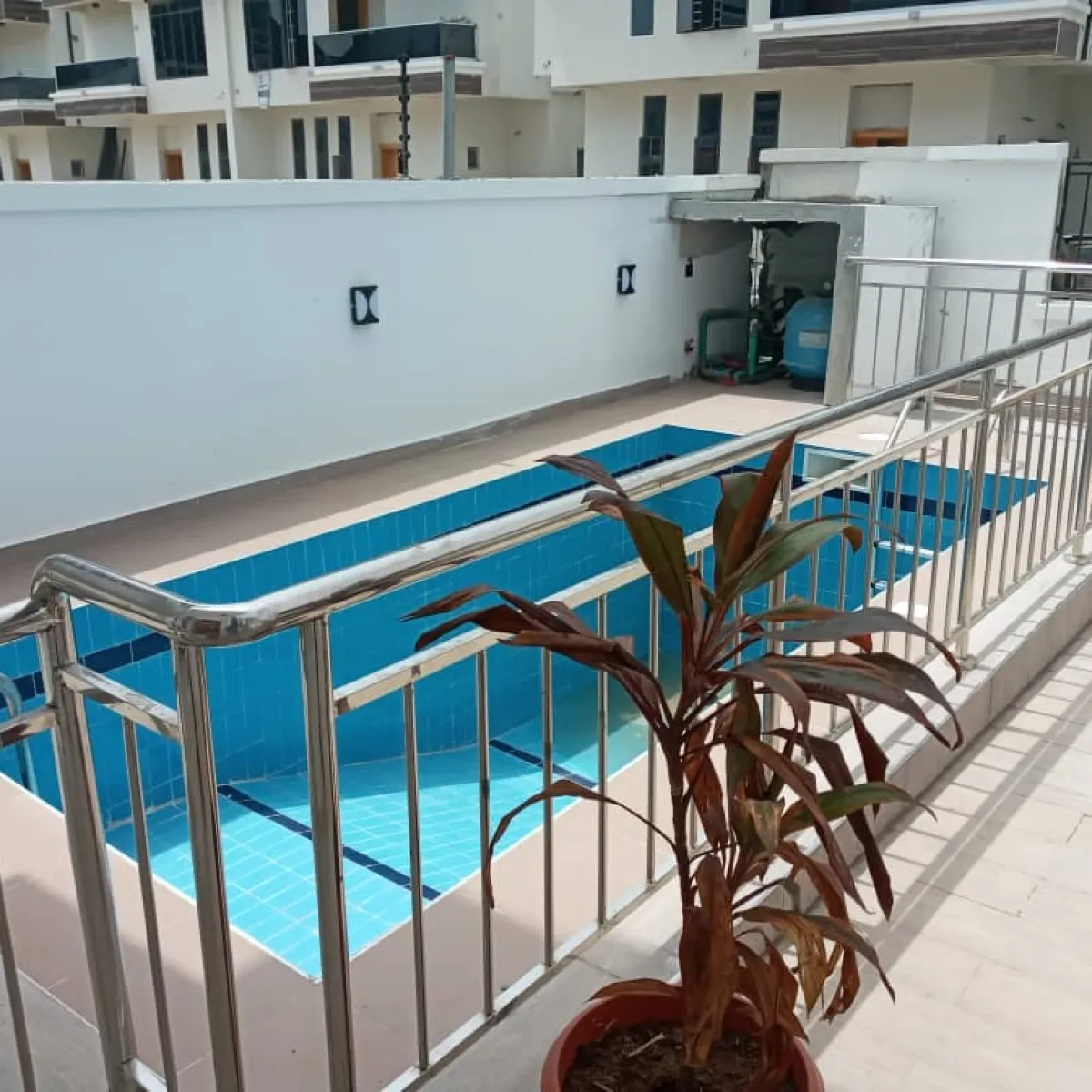 Swimming pool construction - Image 1