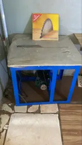 FRAME CUTTING AND JOINING MACHINE