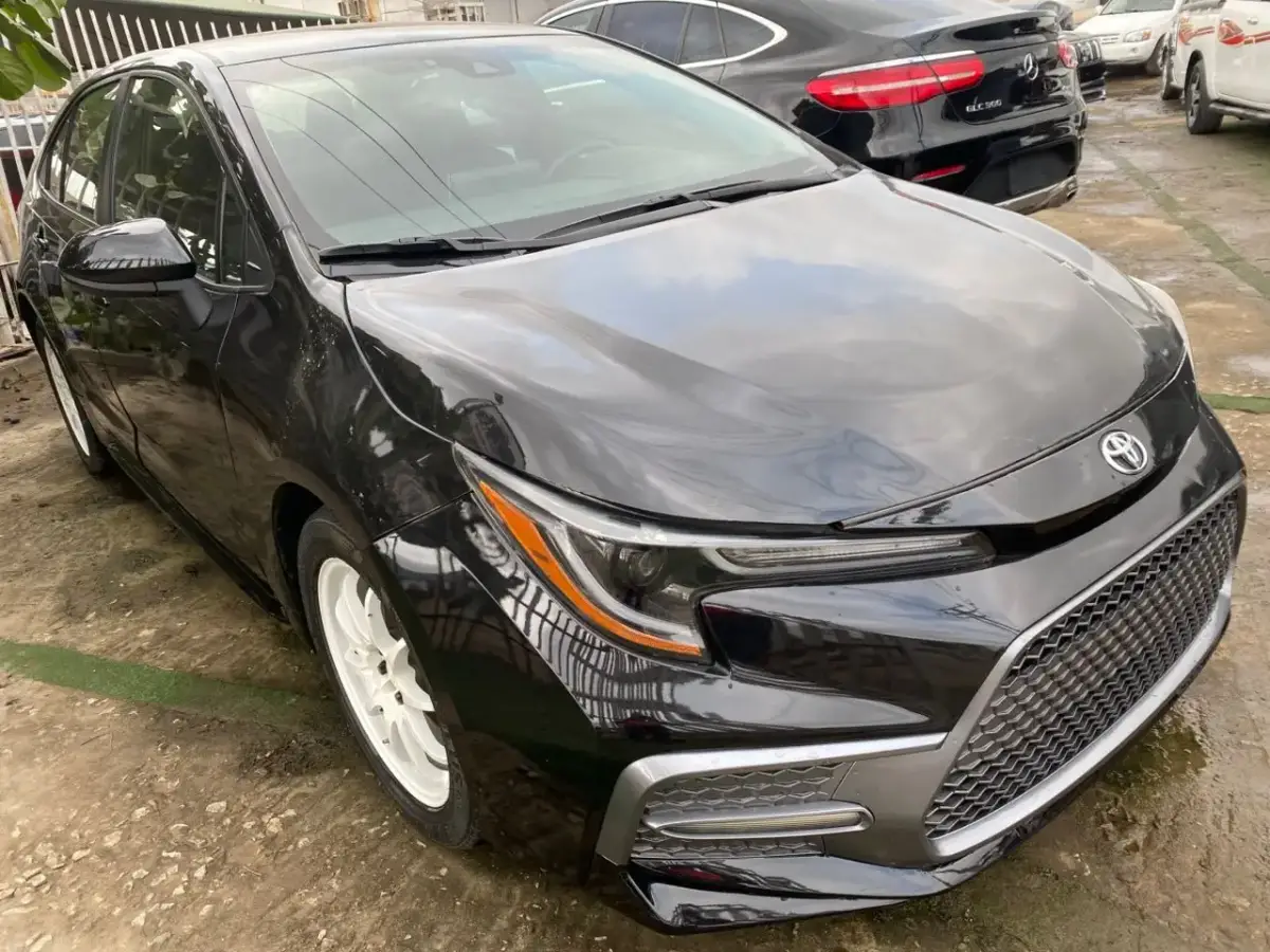 Toyota Corolla - Image 2