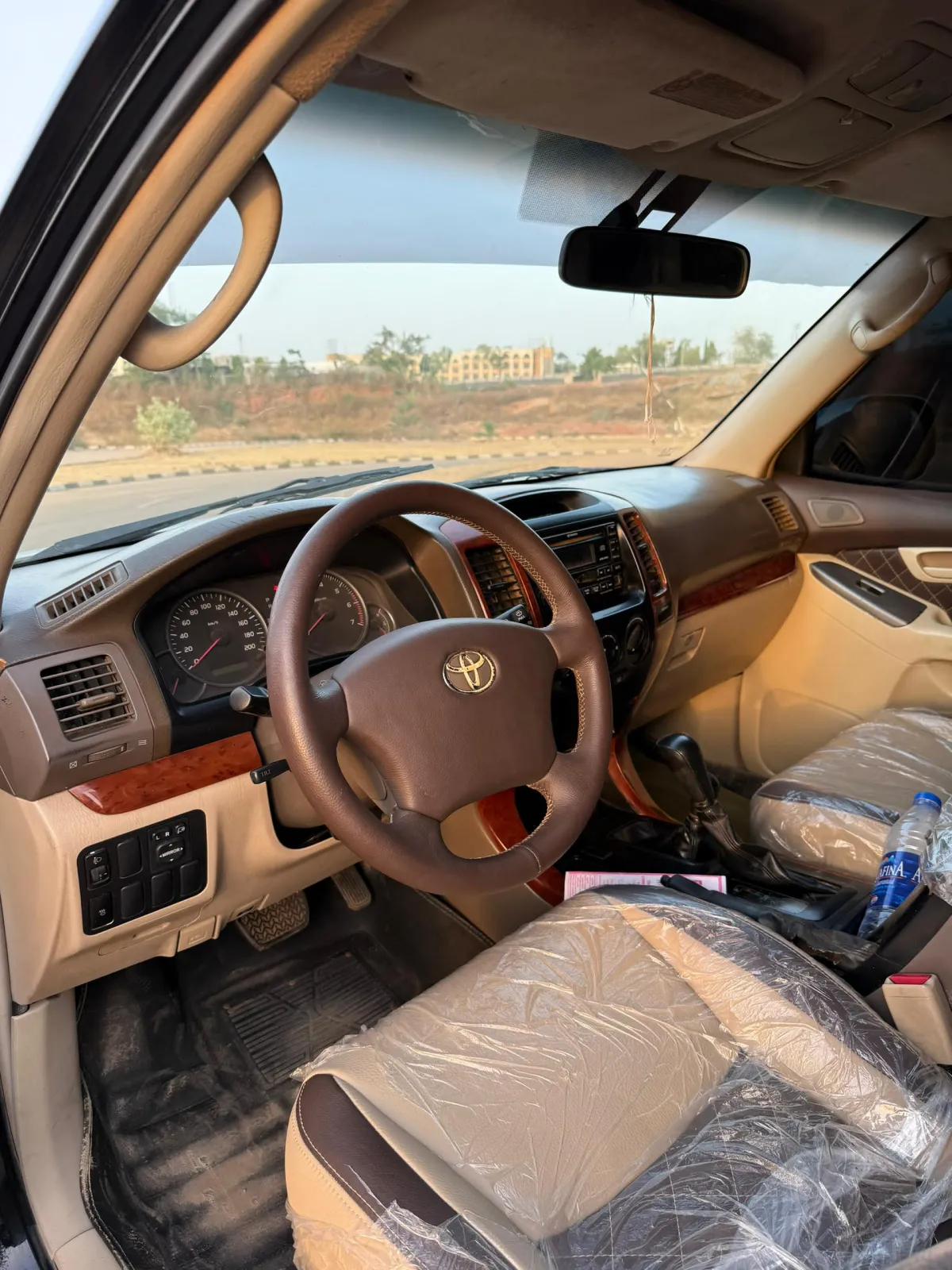 For sale clean Toyota Prado, nothing to fix. Pay and drive - Image 5