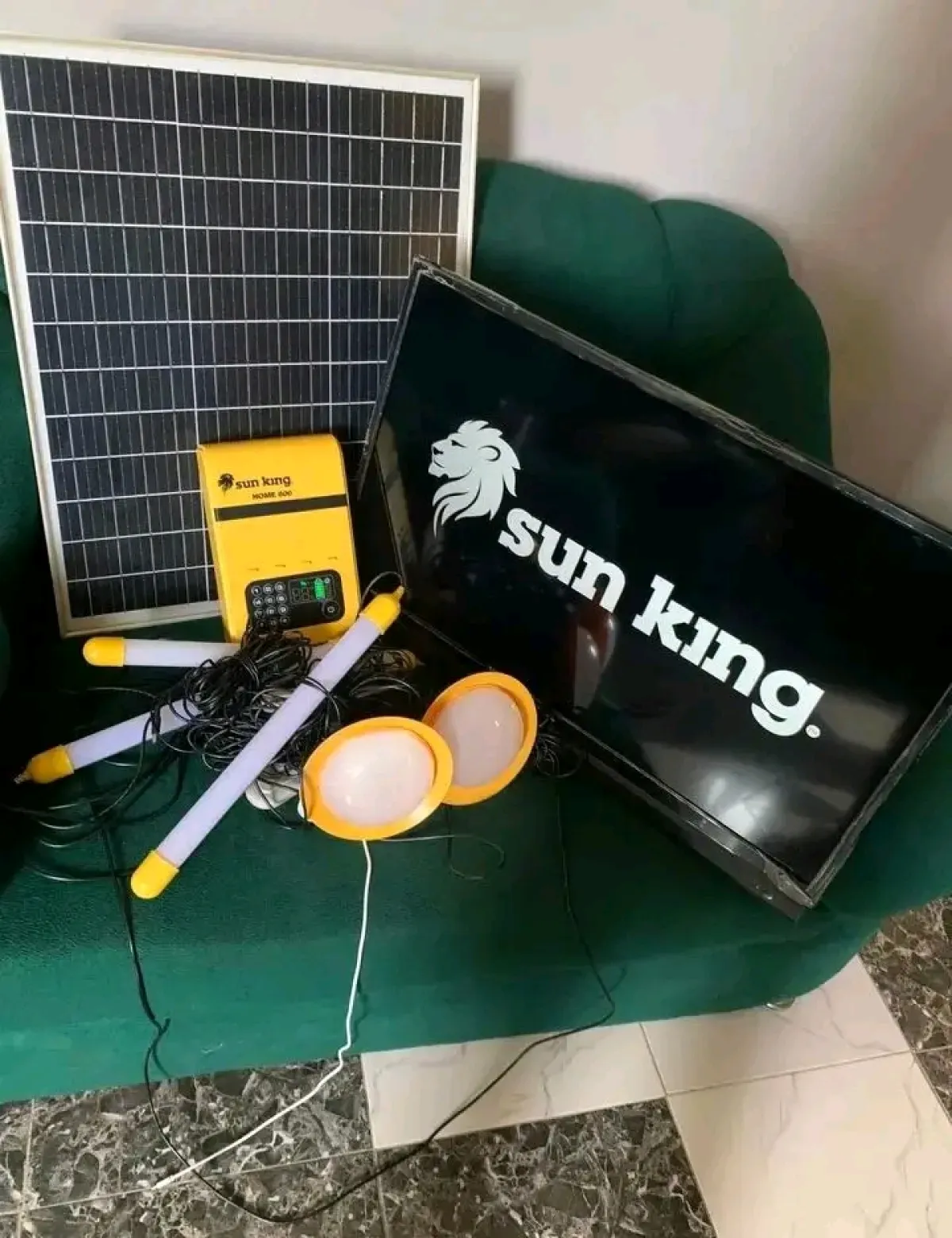 Home 60 With 3 bulbsfor sale - Image 2