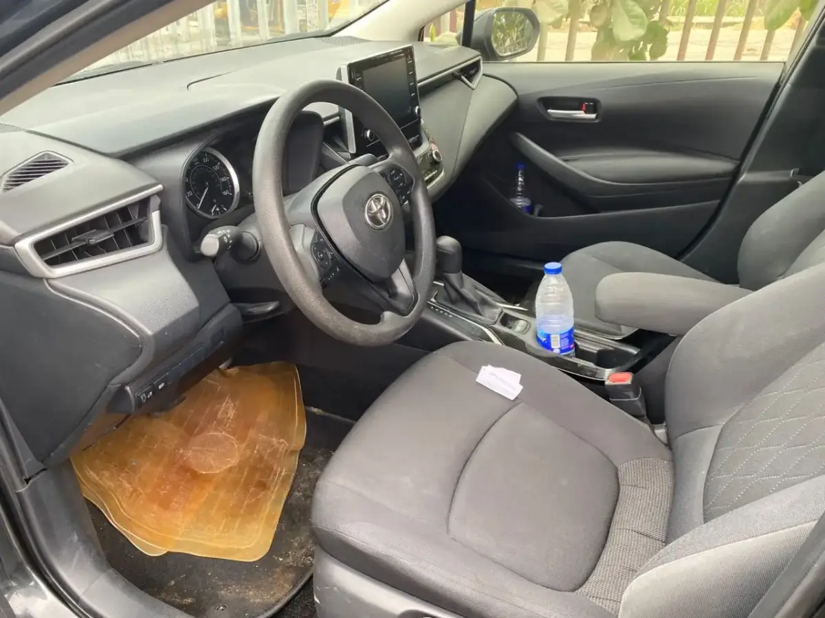 Toyota Corolla - Image 3