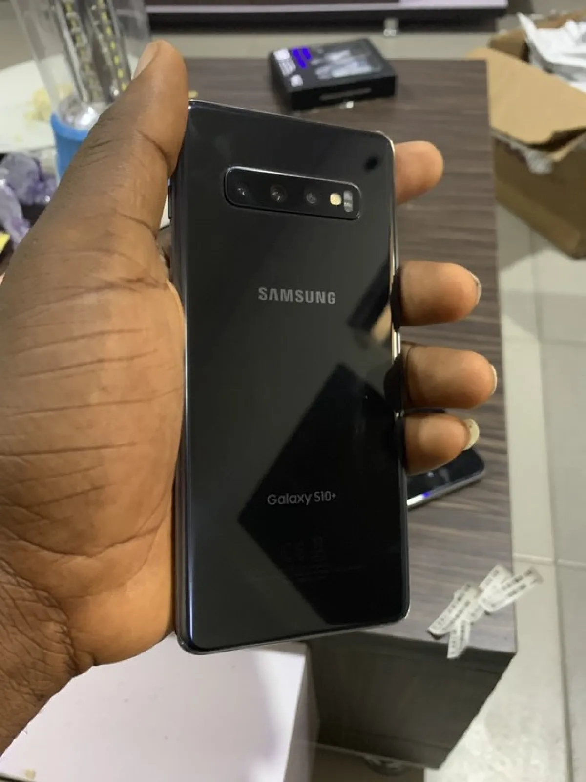 SAMSUNG GALAXY S10 PLUS - Image 4
