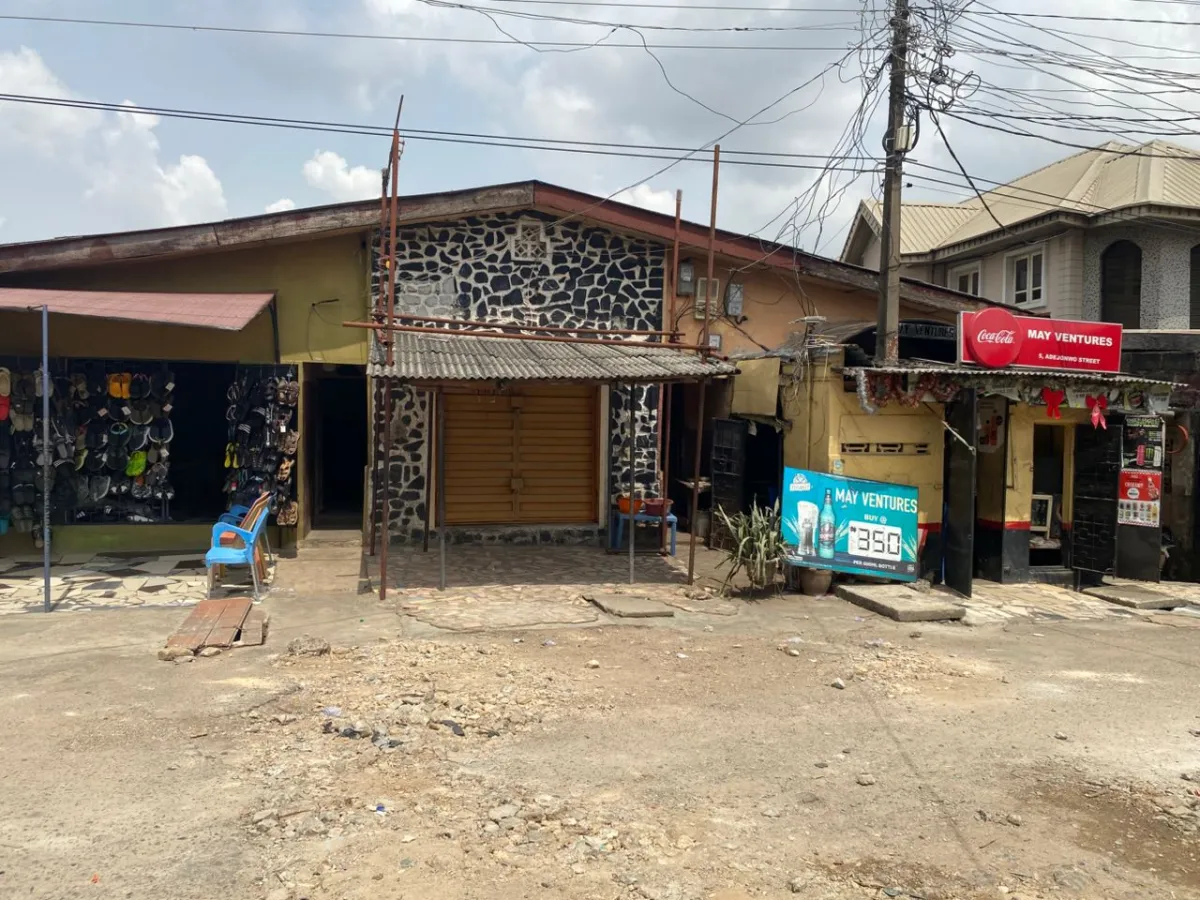 Building for sale - Image 2