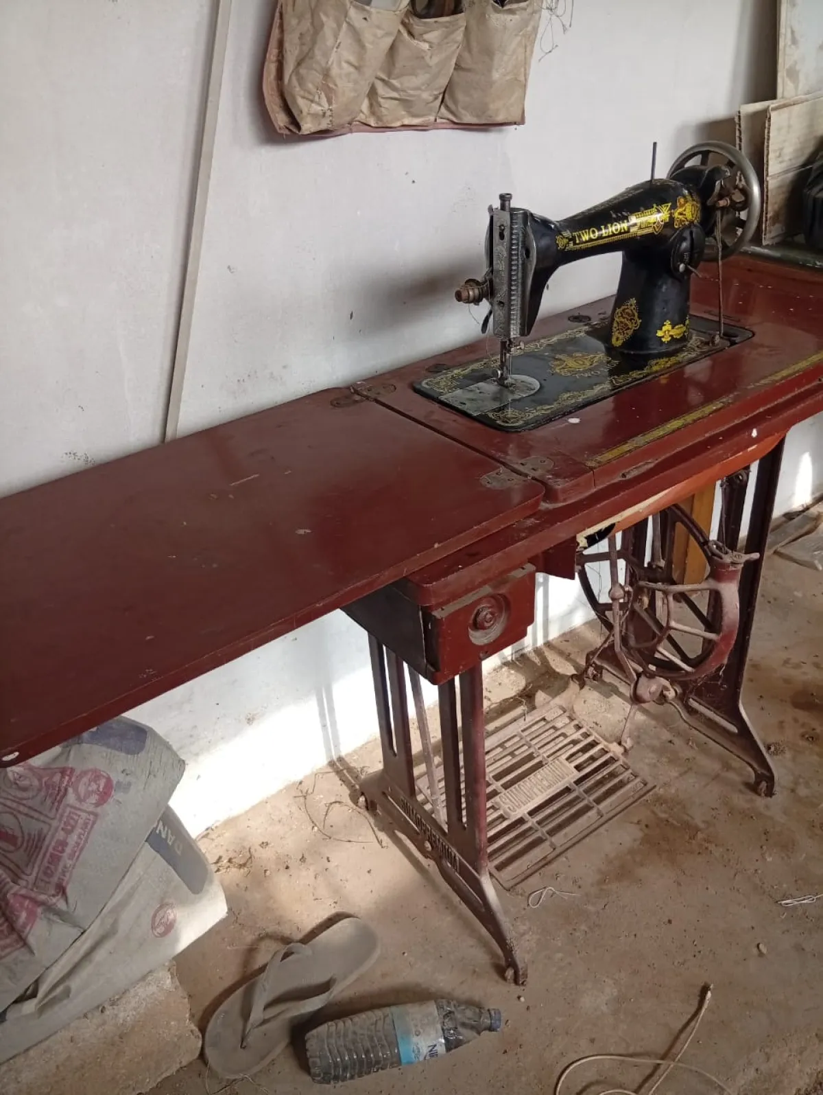 Sewing machine - Image 3